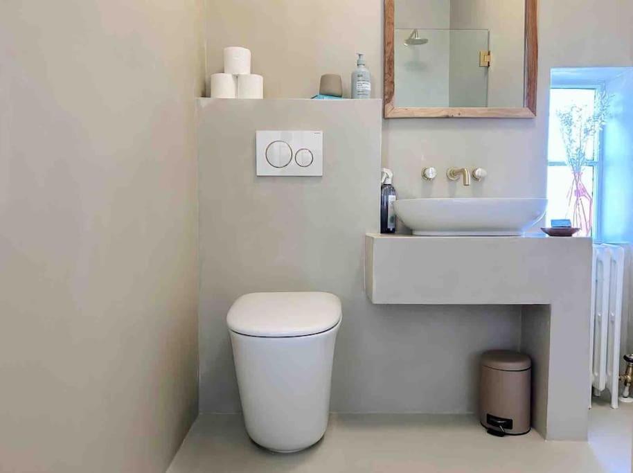 Luxury Centre Townhouse - Sleeps 6 Chester